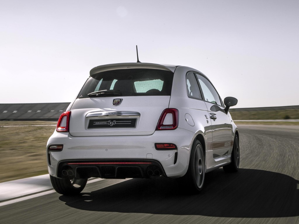 Abarth 595 (Automatic)